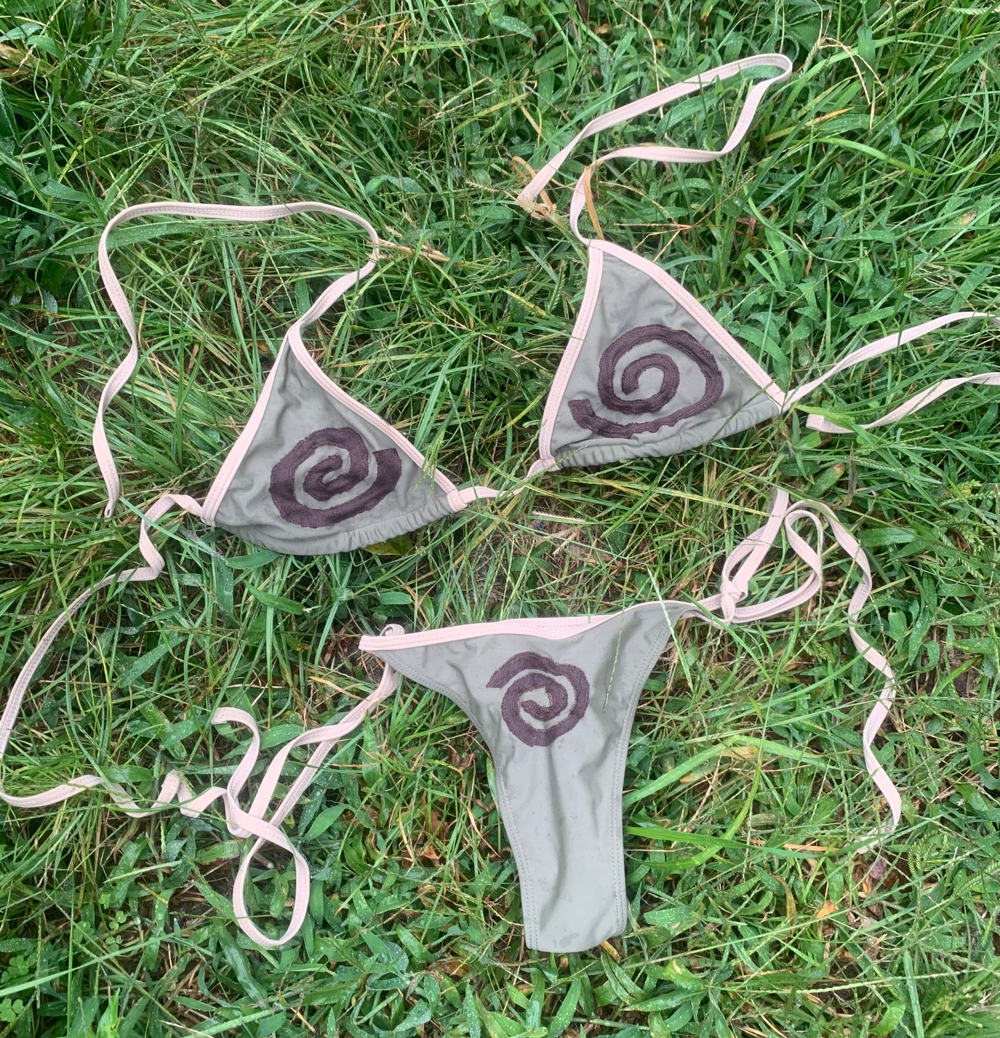 Brown Khaki Spiral Kini 1/1